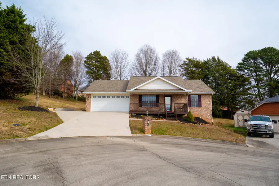 8001 Dove Wing Lane, Knoxville, TN 37938 - Image #2