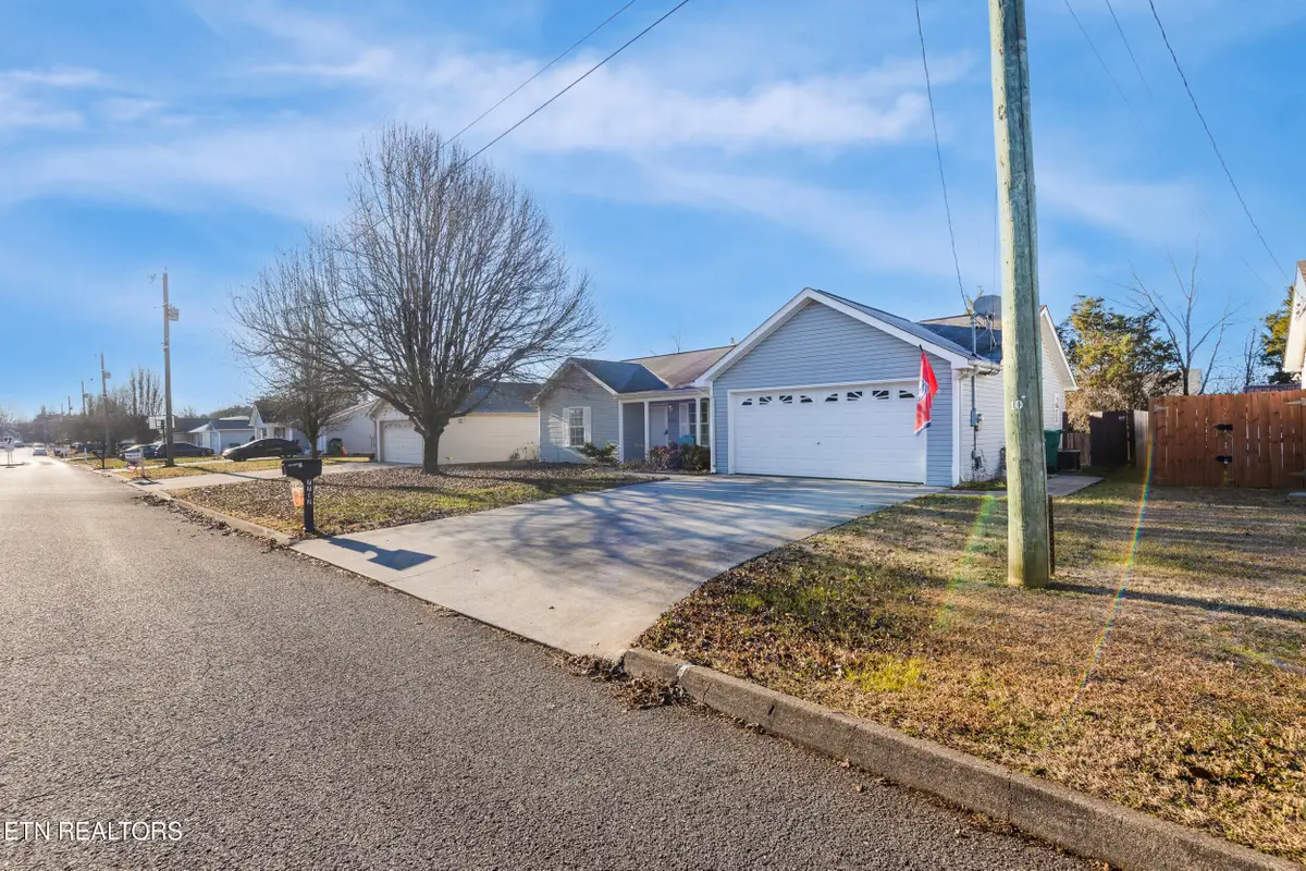 7712 Ralph Youmans Rd, Corryton, TN 37721 - Image #1