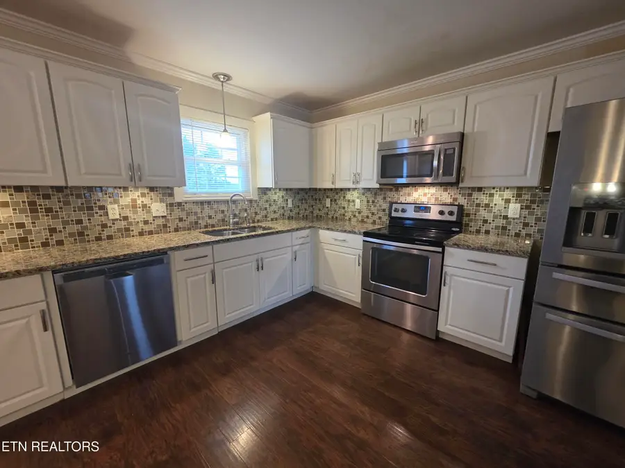 1750 Meadow Ridge Circle, Sevierville, TN 37862 - Image #3
