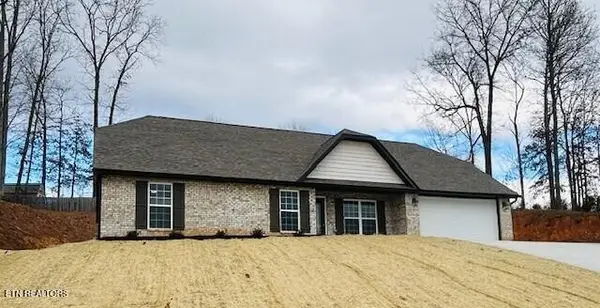 391 Flora Drive, Lenoir City, TN 37771