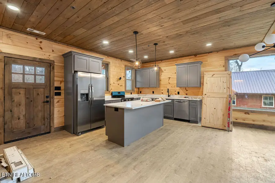 2751 Murray Ridge Rd, Sevierville, TN 37876 - Image #3