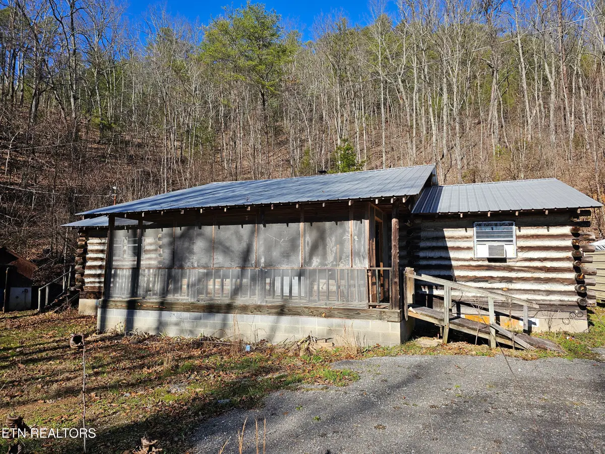 449 Smokey Branch Rd, Vonore, TN 37885 - Image #1