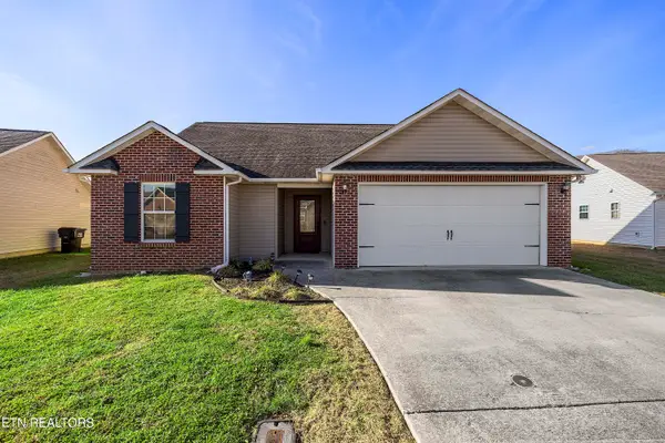 8033 Cambridge Reserve Drive, Knoxville, TN 37924