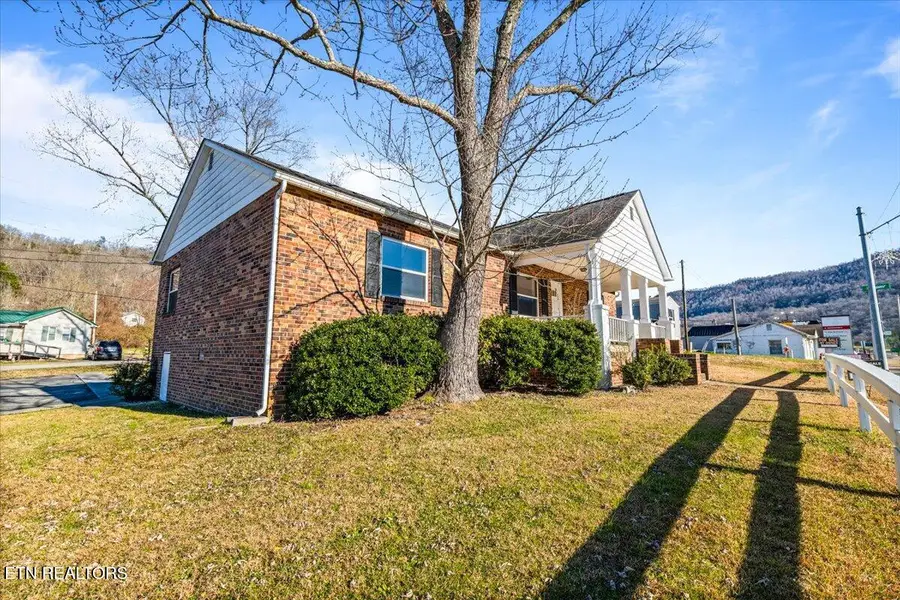 1171 5th St, Jellico, TN 37762 - #3