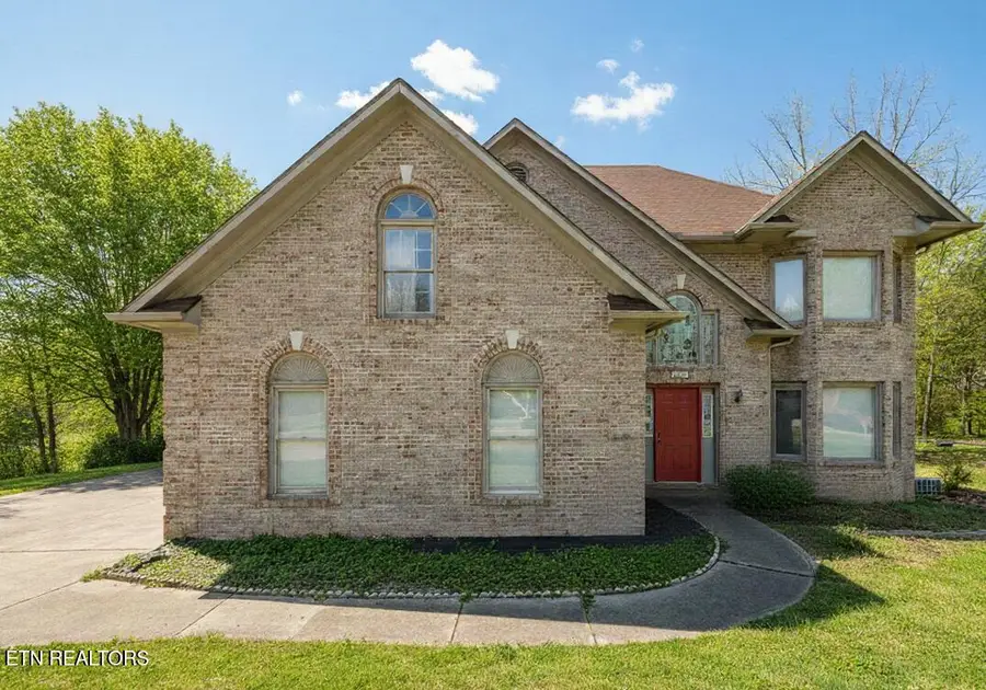 118 W Melbourne Rd, Oak Ridge, TN 37830 - Image #2