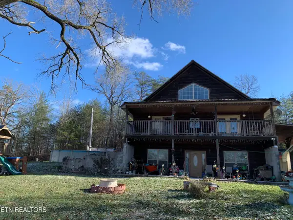 5050 Scott Hwy, Robbins, TN 37852