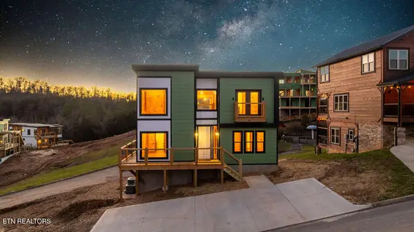 737 Bullwinkle Way, Sevierville, TN 37862