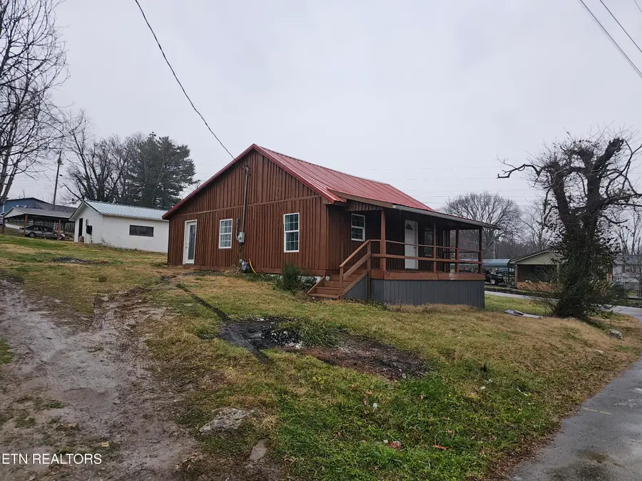 1416 Hickory St, Tazewell, TN 37879 - Image #2