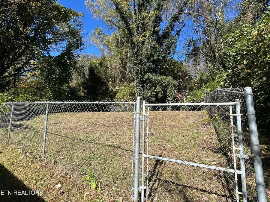 650 Robertsville Rd, Oak Ridge, TN 37830 - Image #3