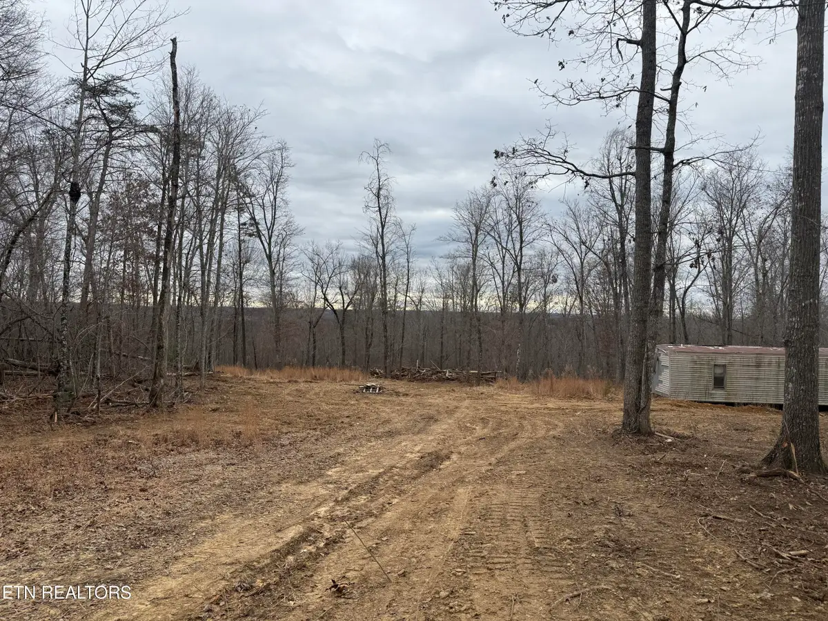 322 Deck Rd, Crossville, TN 38572 - Image #1