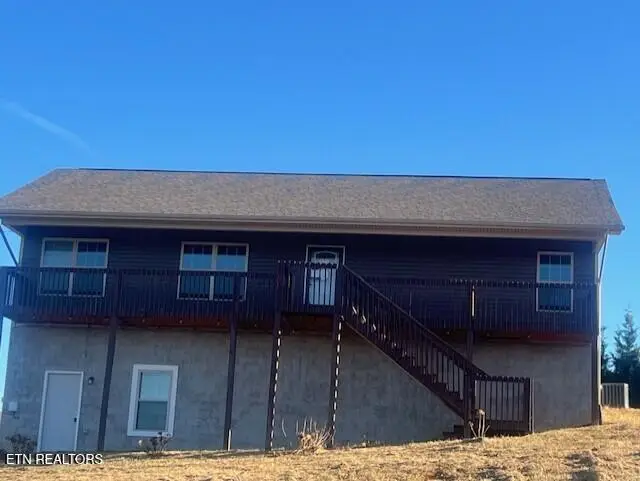 525 Low Valley Dr, Dandridge, TN 37725 - Image #1