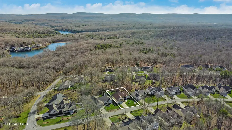 222 Amherst Lane, Crossville, TN 38558 - Image #3