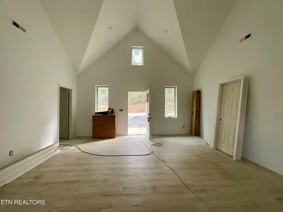 676 Monte Wood Circle, Pigeon Forge, TN 37863 - Image #3