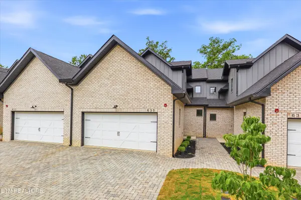 635 October Glory Lane, Knoxville, TN 37934