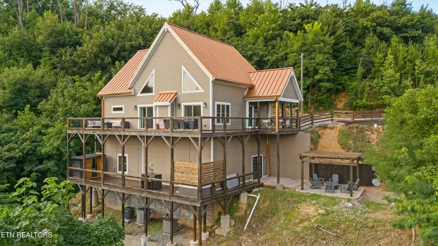 647 Kristis Place, Gatlinburg, TN 37738 - Image #2