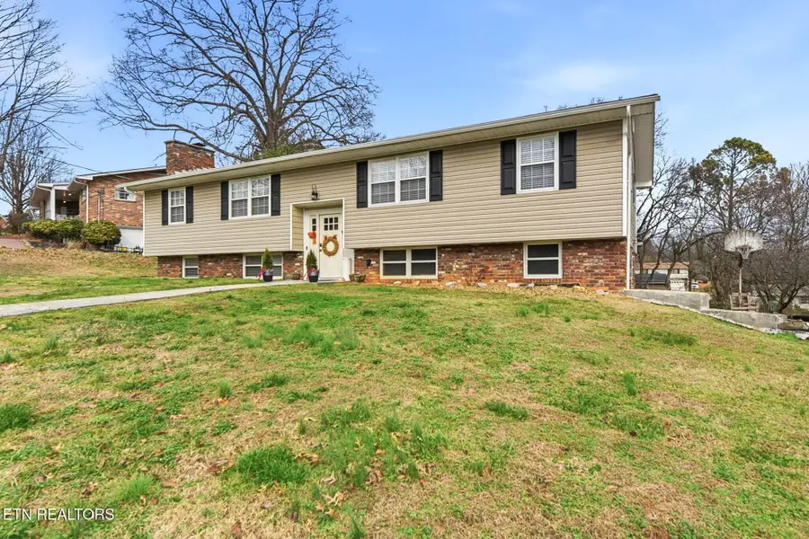 2322 Alice Bell Rd, Knoxville, TN 37914 - Image #2