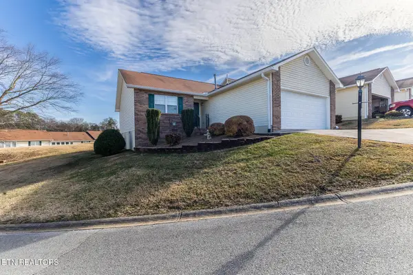 151 Executive Meadows Drive, Lenoir City, TN 37771