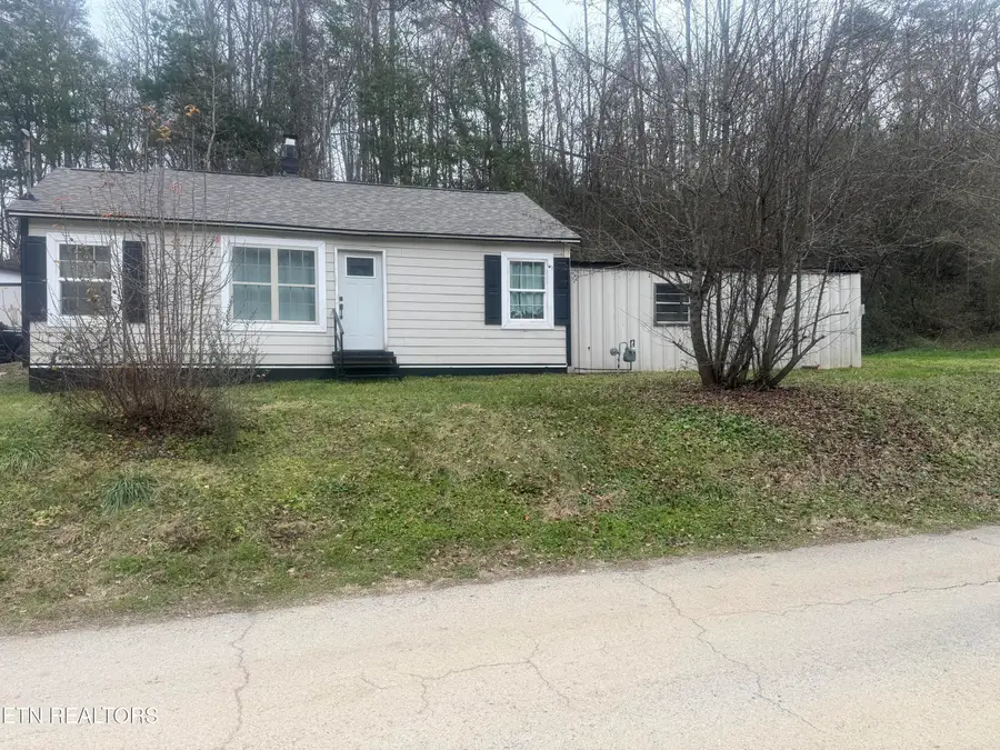 613 Baumgartner Rd, Harriman, TN 37748 - Image #2