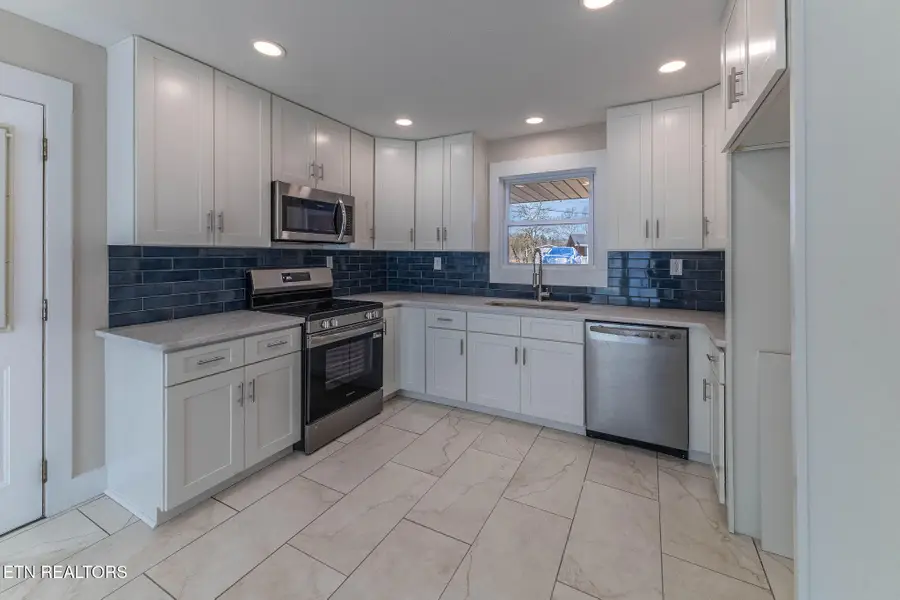 781 West Lane, Lenoir City, TN 37771 - Image #2