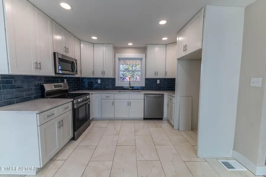 781 West Lane, Lenoir City, TN 37771 - Image #3