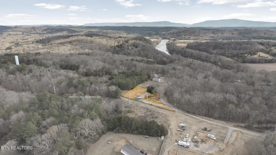 265 NE Riverside Drive, Charleston, TN 37310 - Image #3