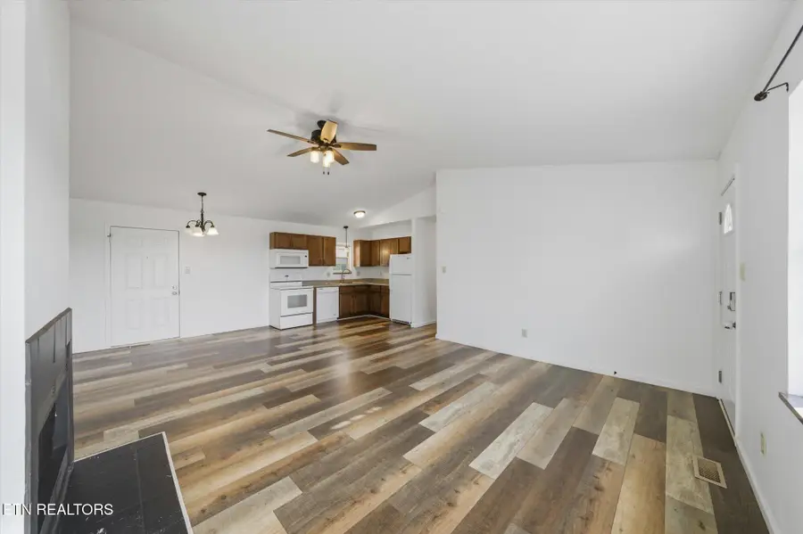 7324 Oak Chase Rd, Knoxville, TN 37918 - Image #3