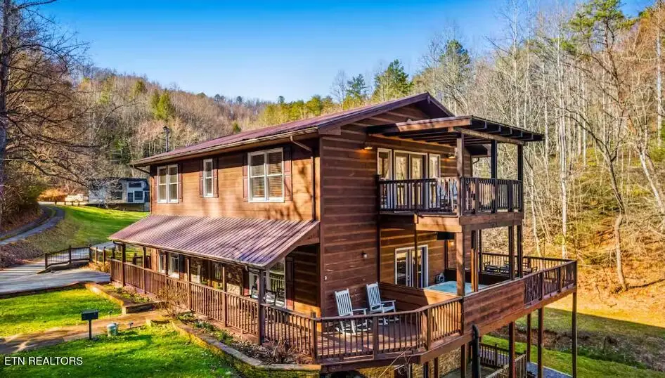 346 Autumn Lane, Gatlinburg, TN 37738 - Image #1