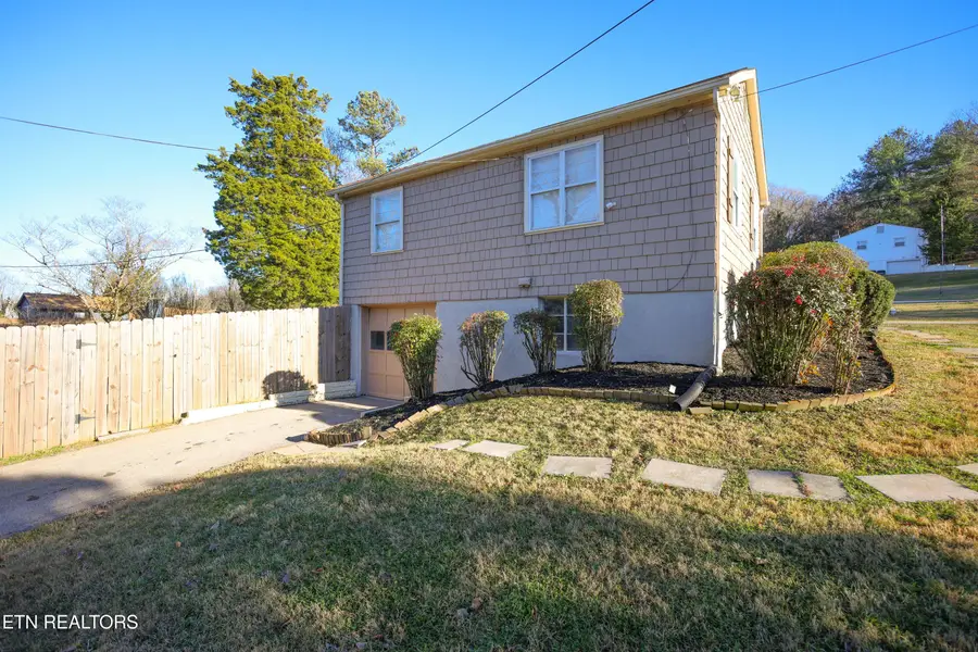 1400 Whitower Drive, Knoxville, TN 37919 - Image #3