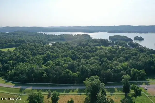 1501 New Hope Rd, Rockwood, TN 37854