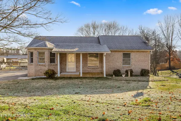 425 Holbrook Ave, Lenoir City, TN 37771