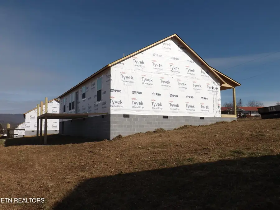 929 Shawanee Rd, Harrogate, TN 37752 - Image #3