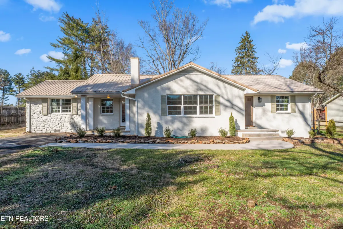 2913 Old Niles Ferry Rd, Maryville, TN 37803 - Image #1