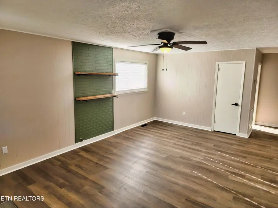 403 N 13th St, Lafollette, TN 37766 - Image #3