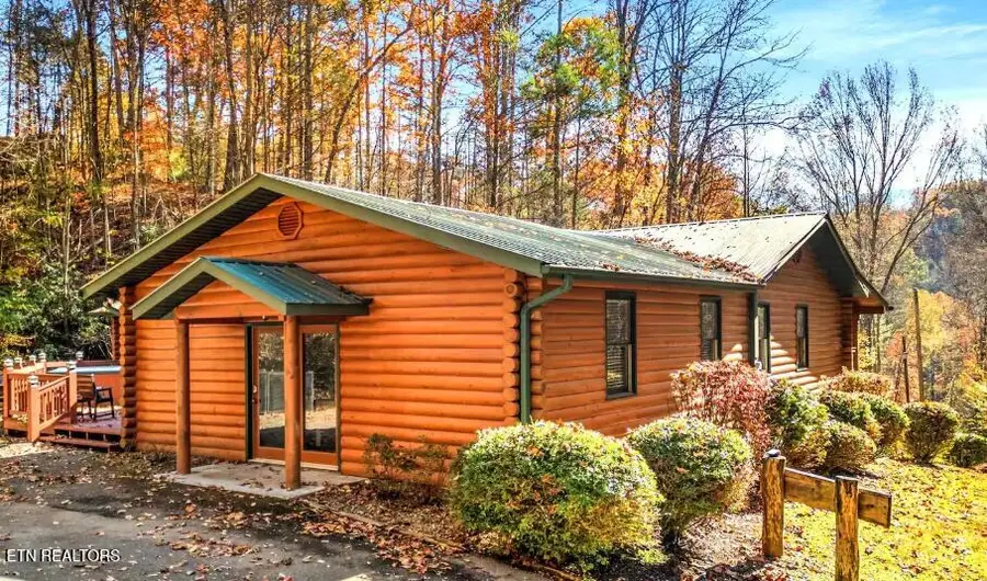 1150 Ogle Hills Rd, Gatlinburg, TN 37738 - Image #2