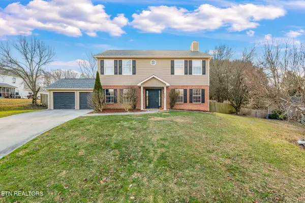 212 Fox Hunters Court, Powell, TN 37849