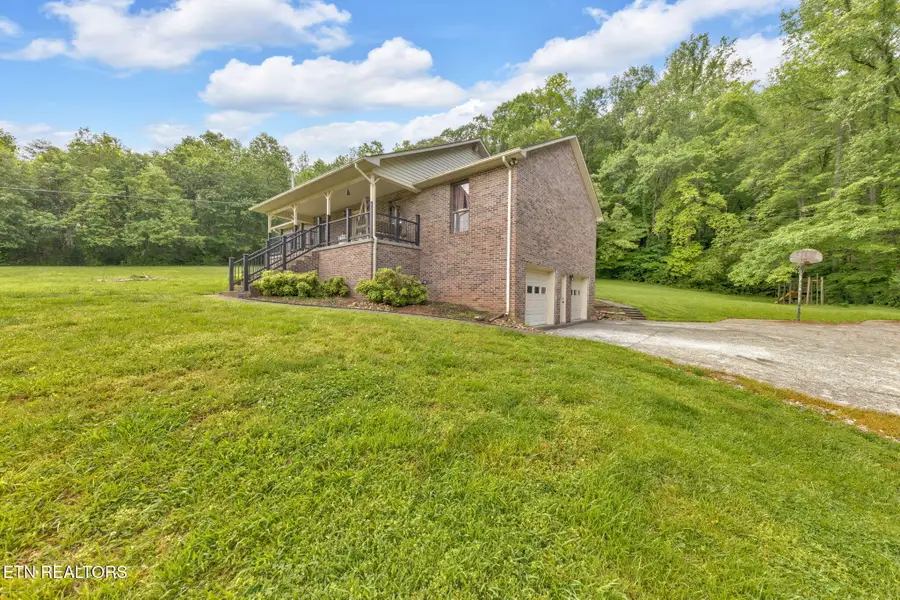243 Bunch Lane, Clinton, TN 37716 - Image #2