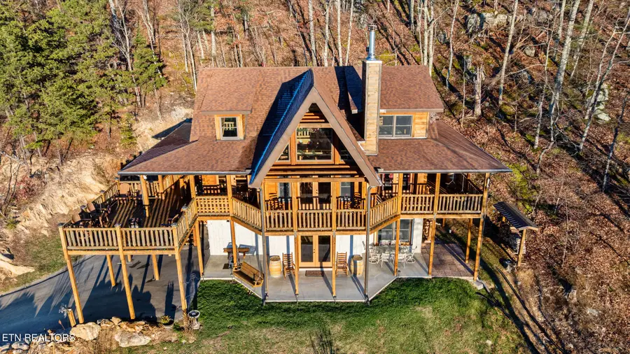 4015 Ravens Den Way, Sevierville, TN 37862 - Image #2