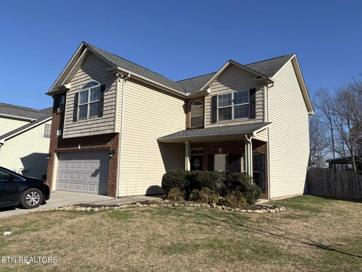 1636 Silver Oak Lane, Lenoir City, TN 37772 - Image #1