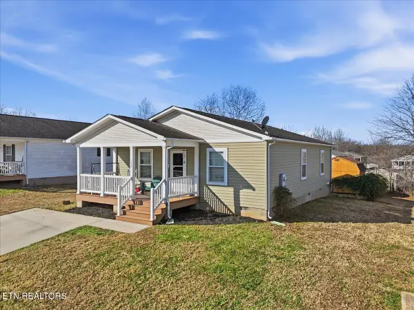337 E Bell St, Alcoa, TN 37701