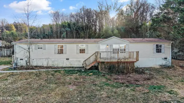 750 Lake Drive, Loudon, TN 37774