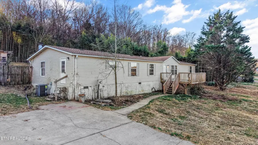 750 Lake Drive, Loudon, TN 37774 - Image #2