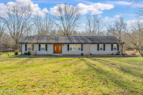 1514 E Cherokee Rd, Crossville, TN 38572
