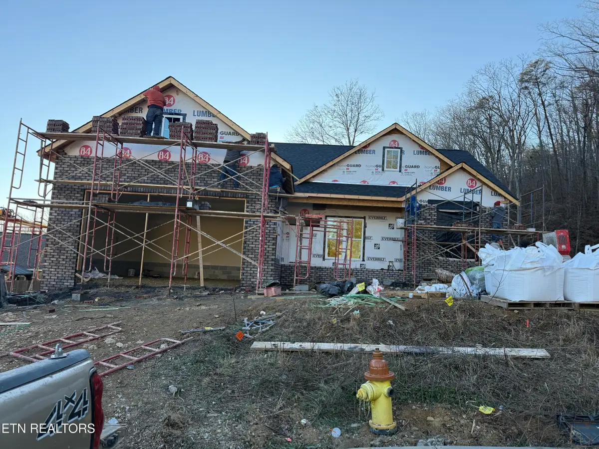 211 Daniel Morris Point, Clinton, TN 37716 - Image #1