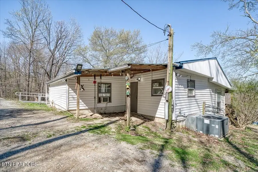 618 Old Baker Mtn Rd, Spencer, TN 38585 - Image #3