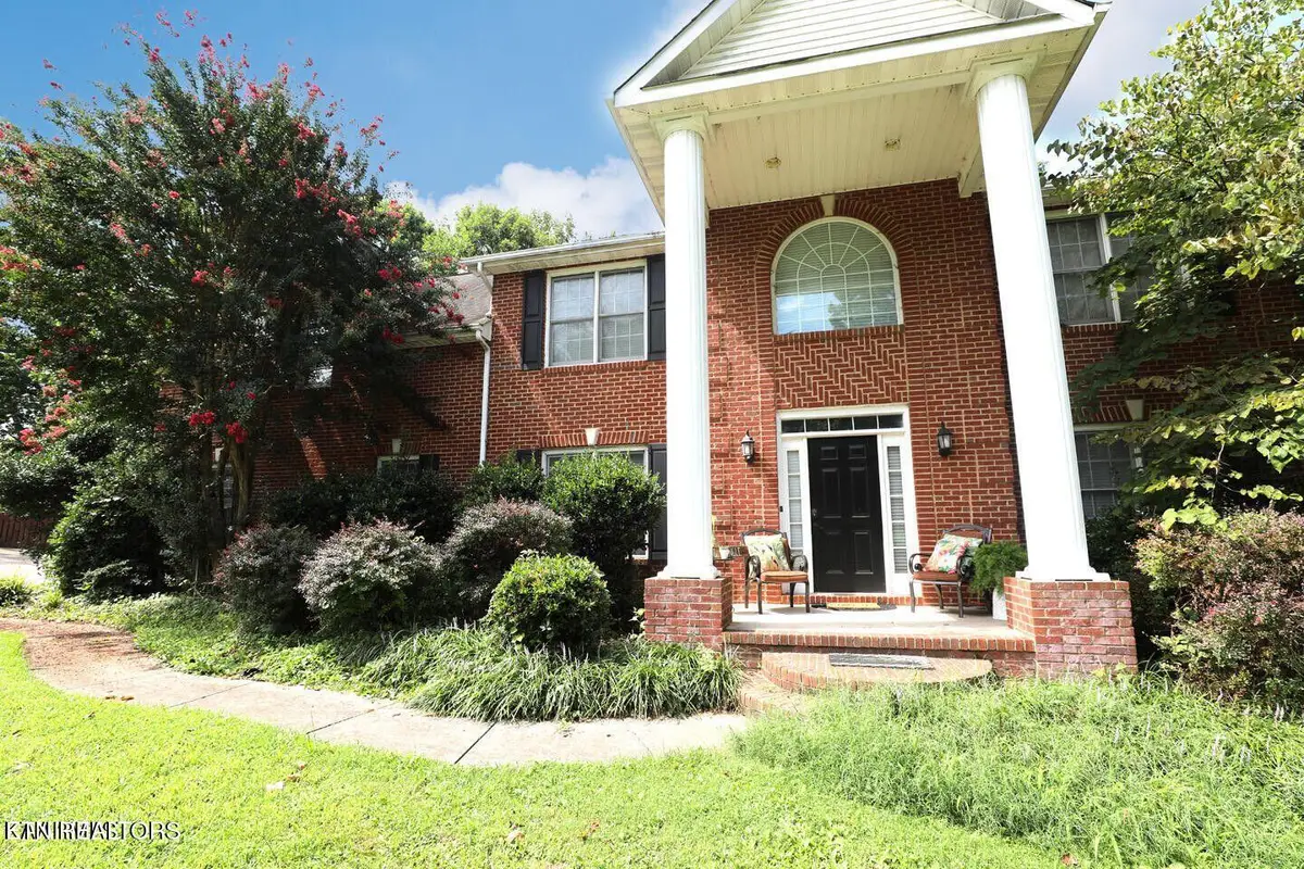 8946 Maple Ridge Lane, Knoxville, TN 37923 - Image #1