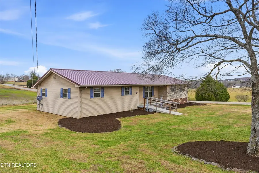1001 Hitch Rd, Maryville, TN 37804 - Image #2