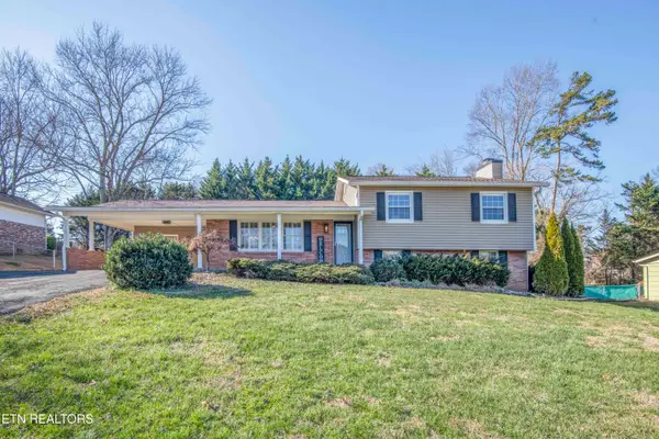 3729 Cherrylog Rd, Knoxville, TN 37921
