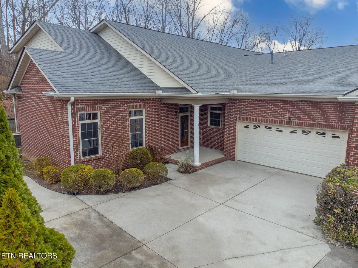 2383 Moutain Drive, Lenoir City, TN 37772 - Image #1