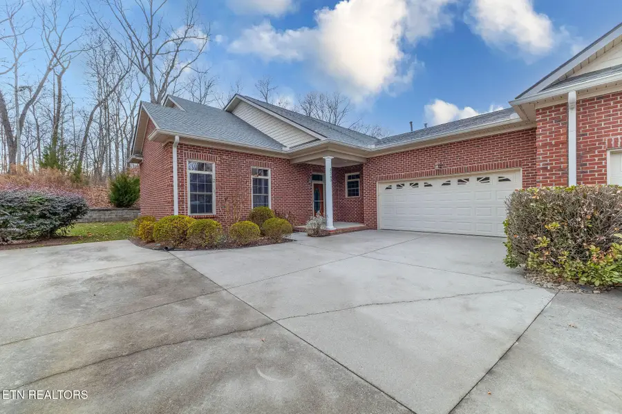 2383 Moutain Drive, Lenoir City, TN 37772 - Image #2
