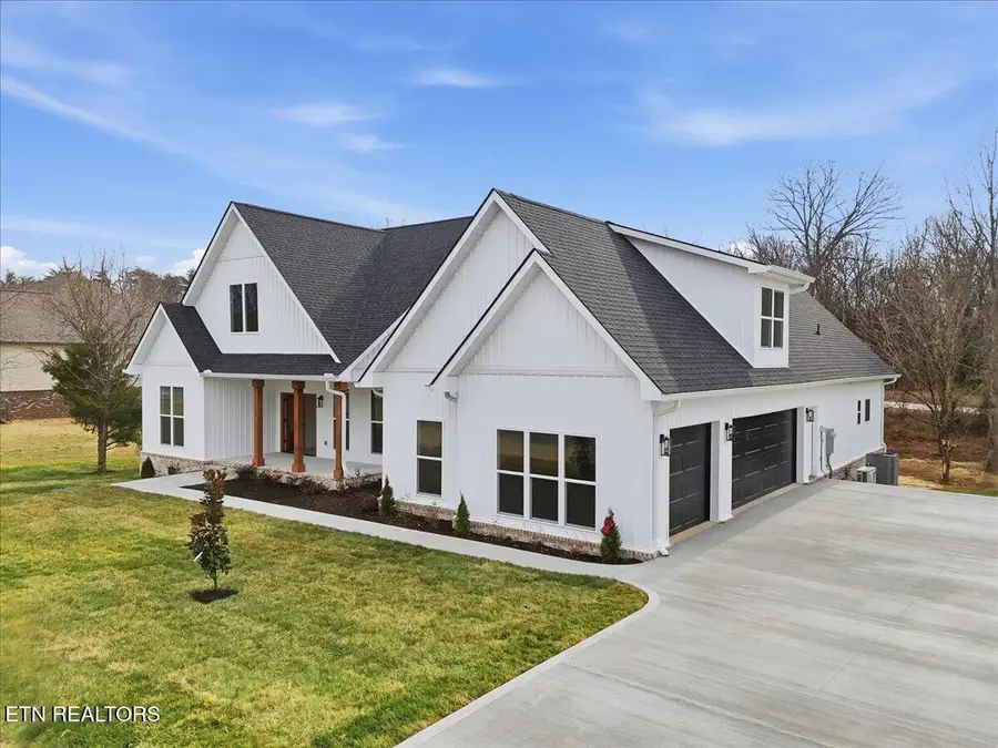 122 Walelu Tr, Vonore, TN 37885 - Image #2